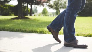 スポーツ選手・アスリートの植毛｜練習復帰時期と注意点【2026年】